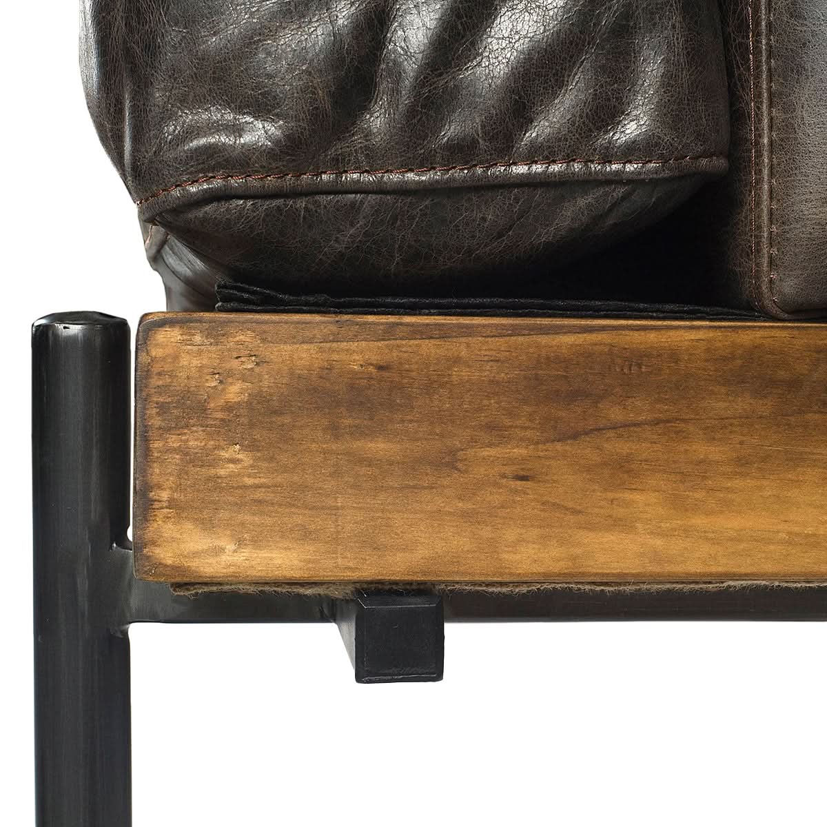 Sillón ancho con acento de cuero marrón oscuro