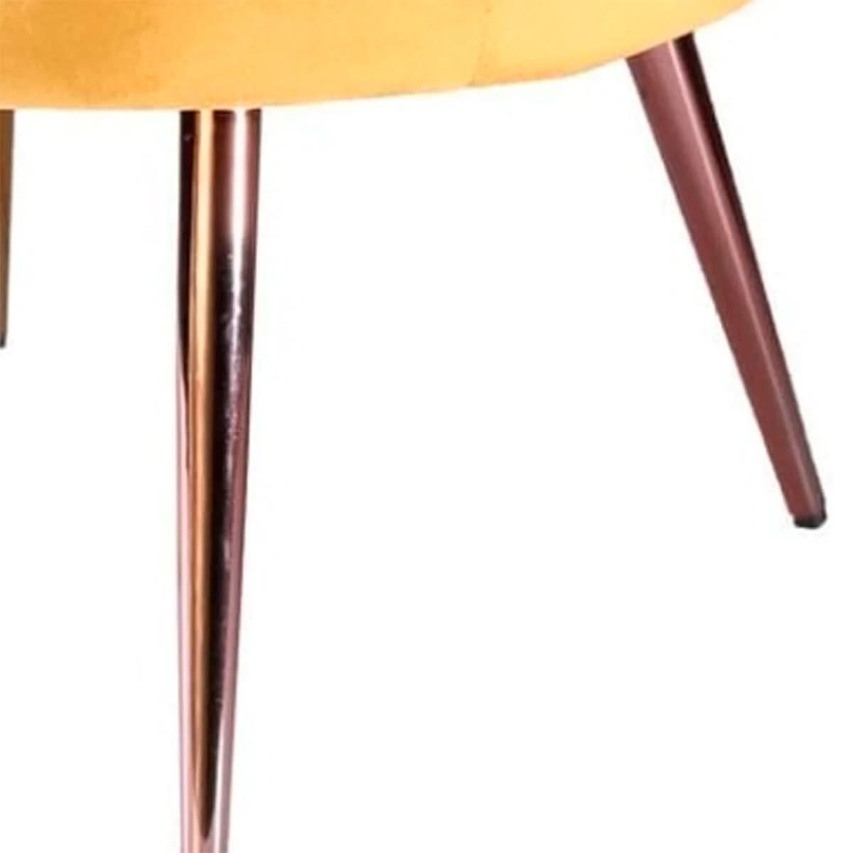 Silla decorativa moderna con conchas marinas doradas