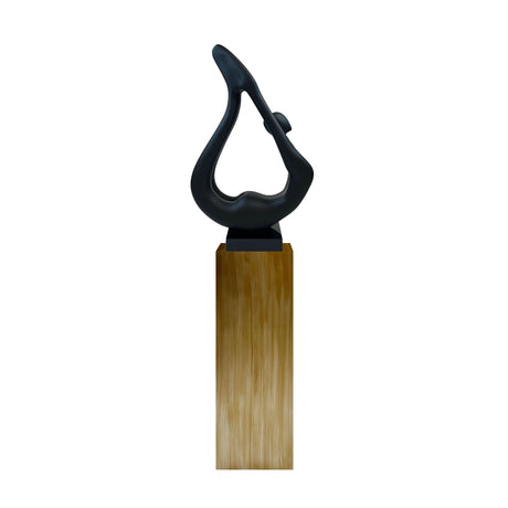 Escultura negra de yoga