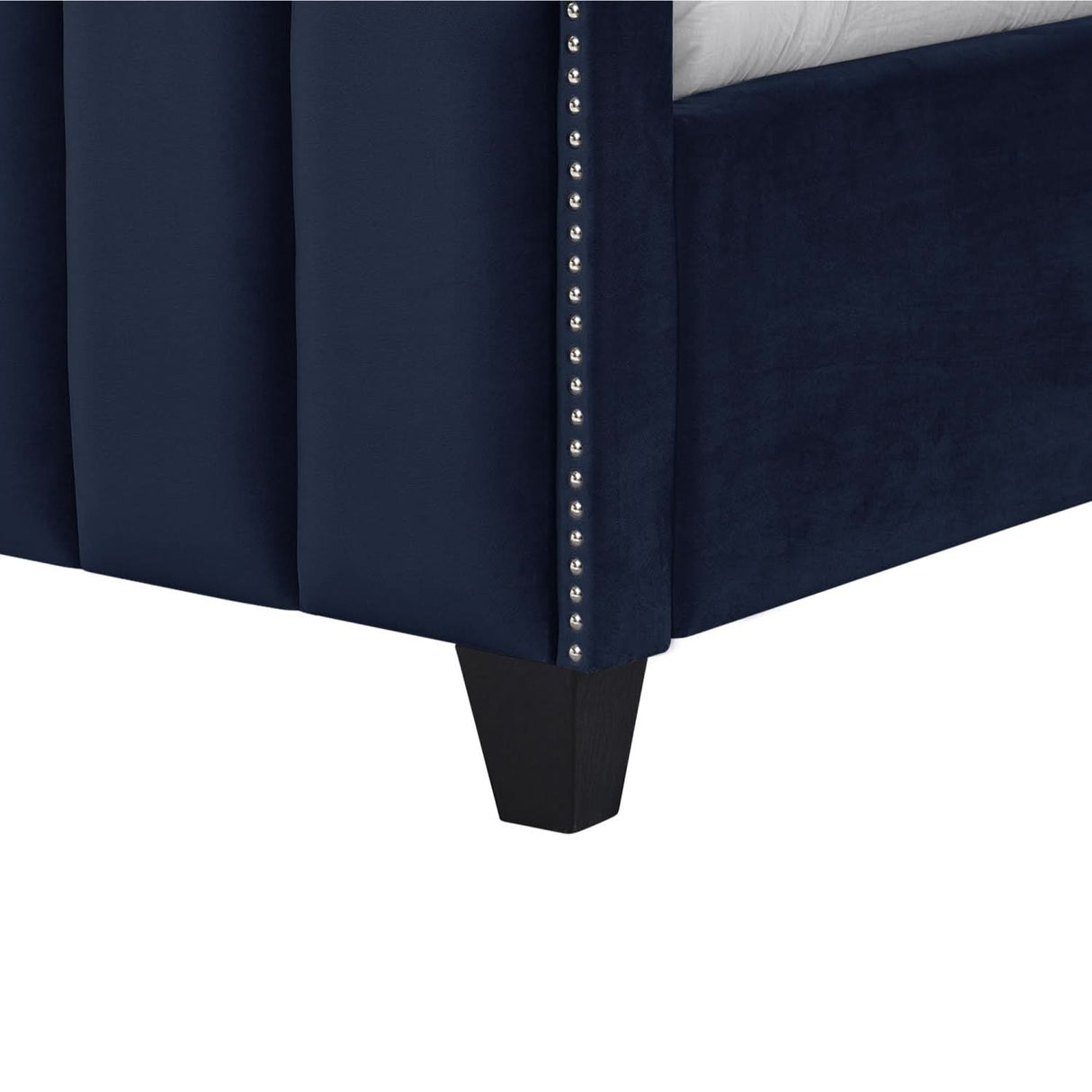 Cama de plataforma tapizada Poppy
