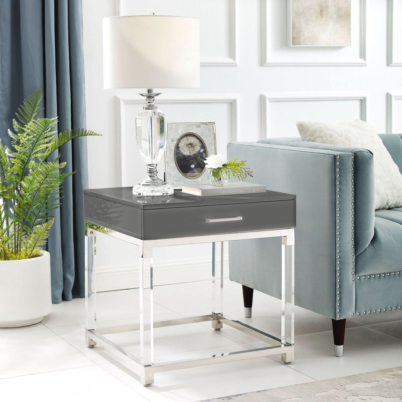 Casandra End Table