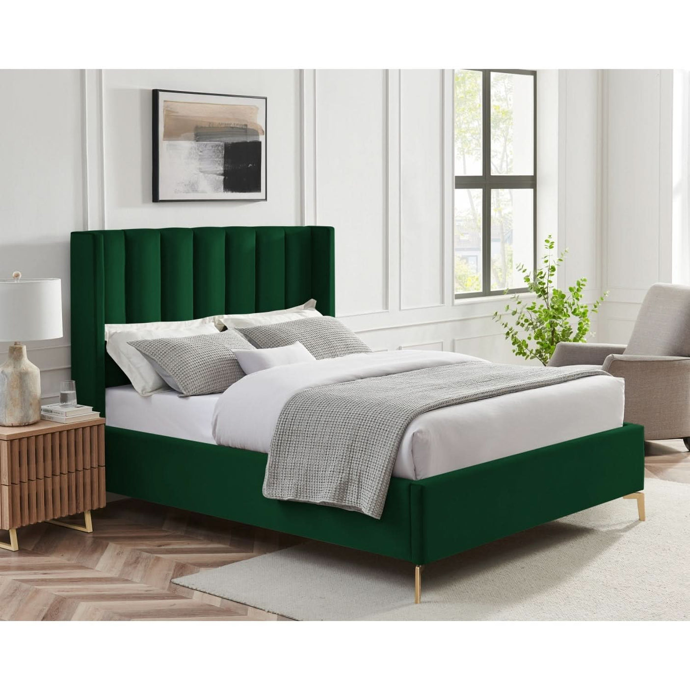 Caliyah Velvet Bed